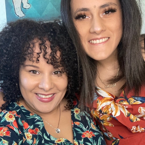 Meet your Posher, Denise - Picture 1 of 1